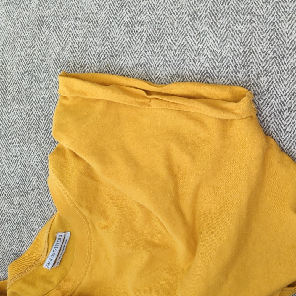 Crop top - Picture 5 of 5